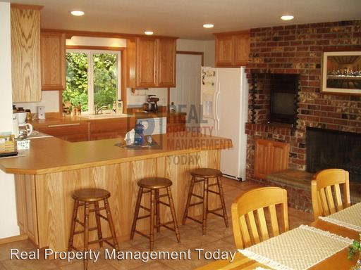 Foto del edificio - 7308 Soundview Dr