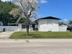 Foto principal - 1315 NE 199th St
