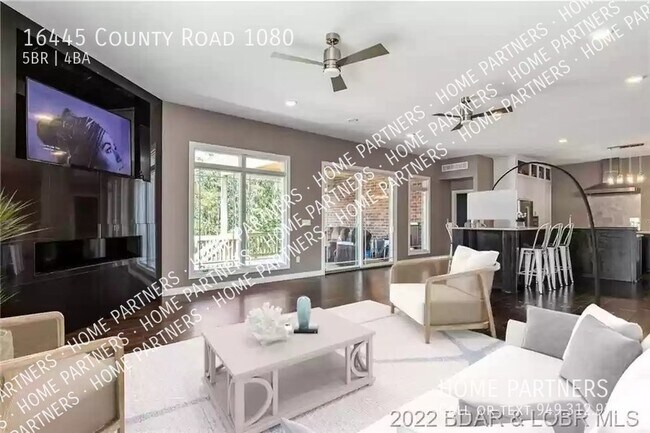 Building Photo - Rent to Own this Lake Front Home on 10 Acr...