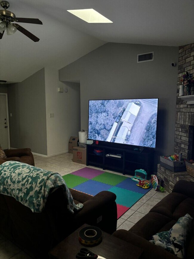 Foto del edificio - 47 Woodcock Cir