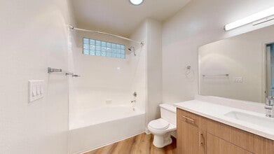 Interior Photo - Tierra del Rey