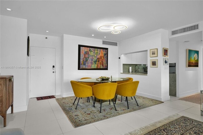Foto del edificio - 2451 Brickell Ave
