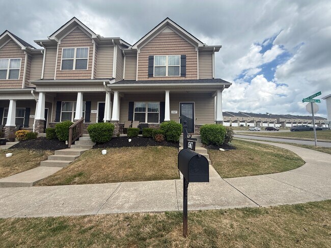 Building Photo - 1567 Sprucedale Dr