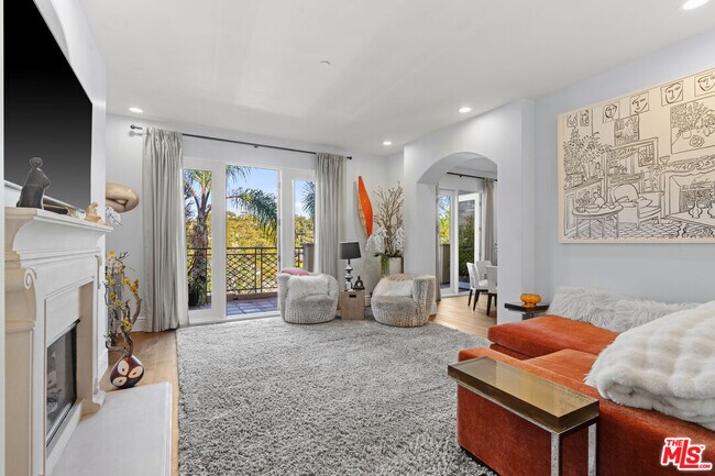 Foto del edificio - 137 S Spalding Dr