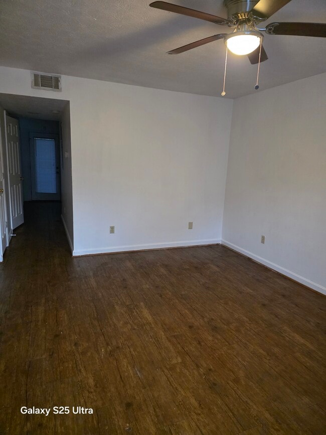 Foto del edificio - 4312 Old Macon Rd