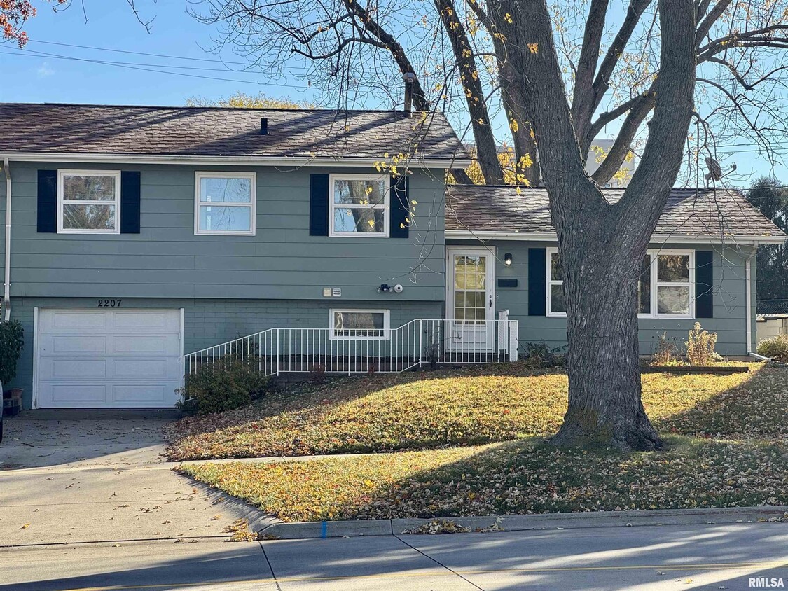 Primary Photo - 2207 18th St