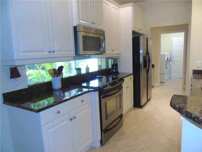 Building Photo - 15345 Mille Fiore Blvd
