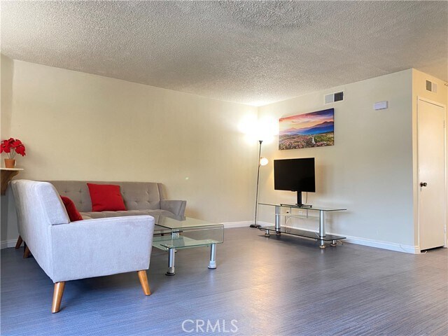 Foto del edificio - 5128 Rosemead Blvd