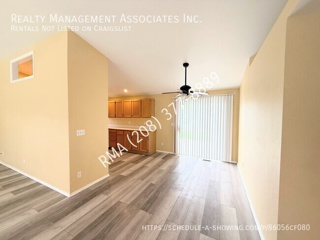 Foto del edificio - 2859 N Columbine Ave