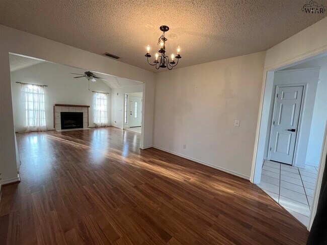 Foto del edificio - 5347 Northview Dr