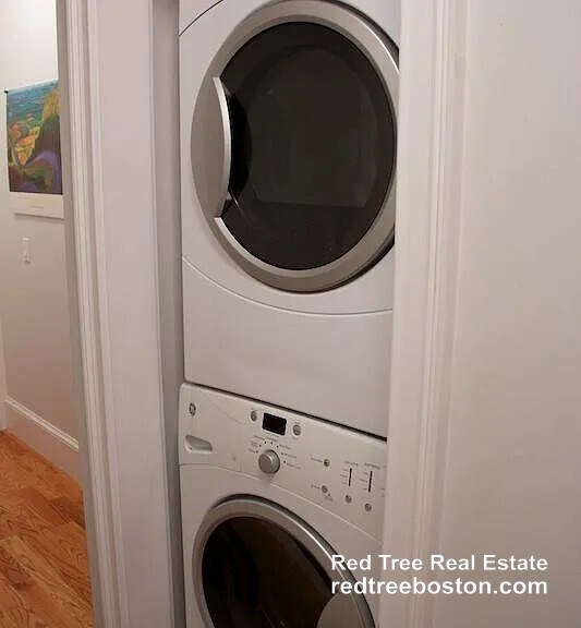 Foto del edificio - 1089 Beacon St