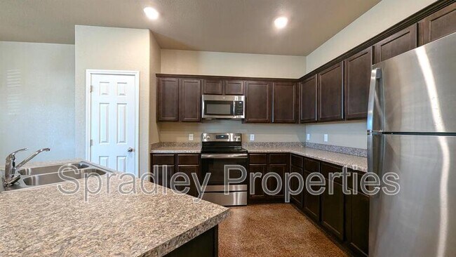 Foto del edificio - 1560 Kal Ct