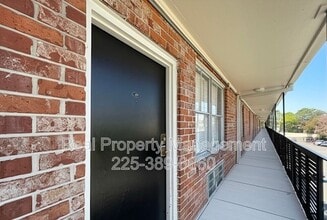 Building Photo - 3101 Highland Rd