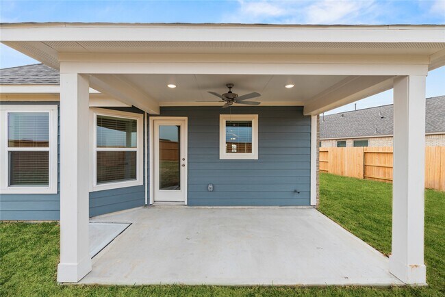 Foto del edificio - 21670 Sandy Dune Dr