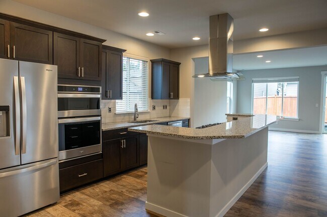 Foto del edificio - 6820 Oleander Ave NE