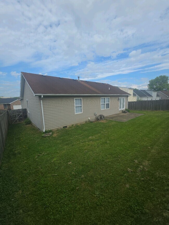 Foto del edificio - 6917 Colrain Cir