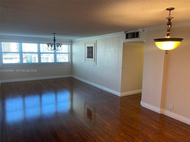 Foto del edificio - 111 Golden Isles Dr