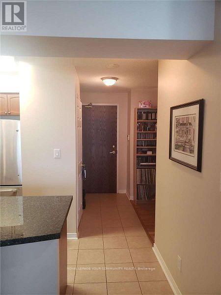 Building Photo - 4850-4850 Glen Erin Dr