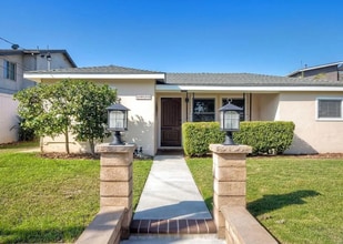 Building Photo - 1831 S Horne St