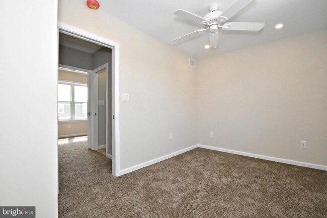 Foto del edificio - 3554 Miller St