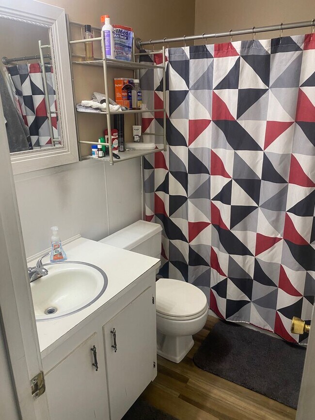 Foto del edificio - 2709 Persimmon Dr