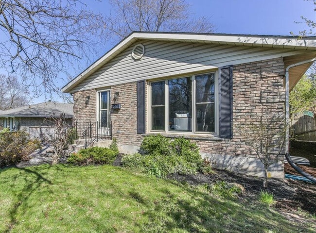 Photo du bâtiment - 319 Albert St