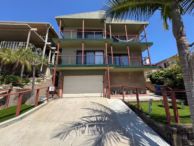 Foto del edificio - 2052 Terrace Dr