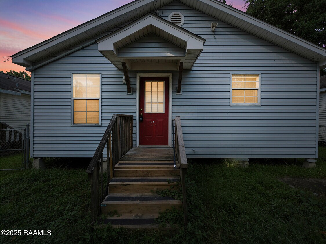 Foto principal - 124 Sternberg Dr