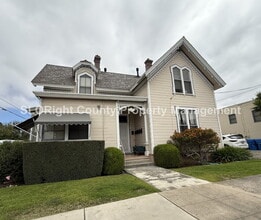 Building Photo - 1406 Morro St Building Photo - 1406 Morro St