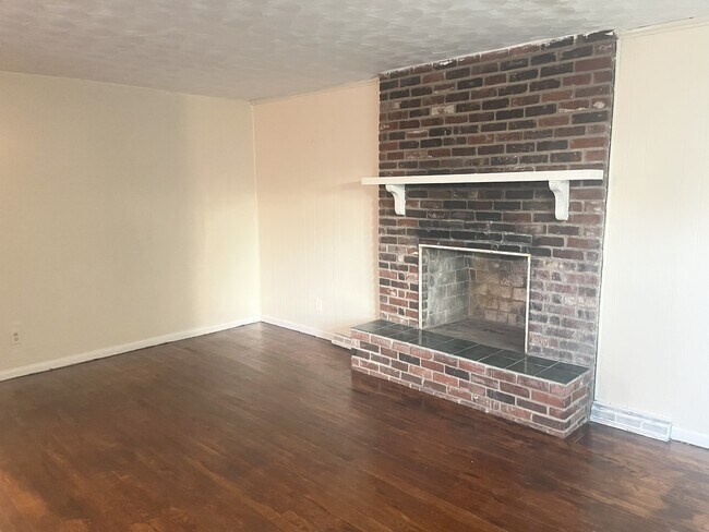 Photo - 3337 Houston St House