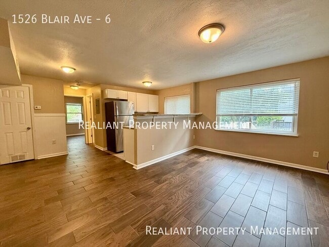 Building Photo - 1526 Blair Ave