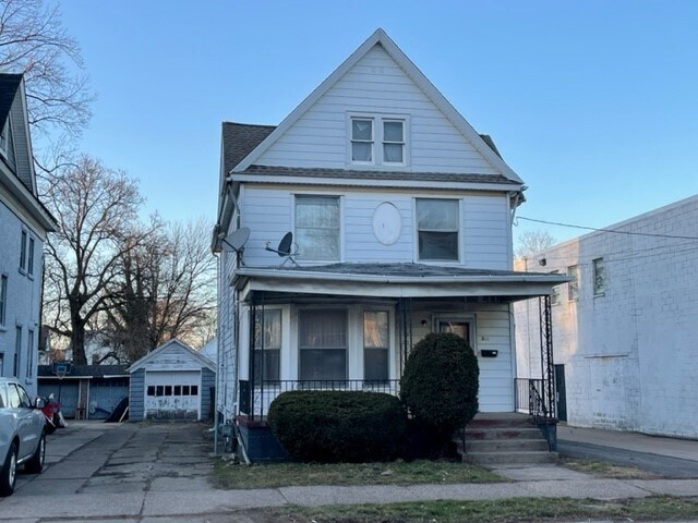 Primary Photo - 348 E 26th St