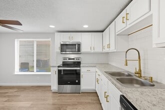 Building Photo - 8524 Dandy Ave