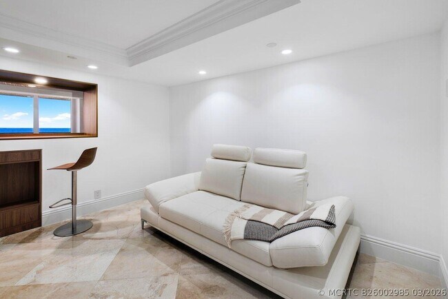 Foto del edificio - 2727 S Ocean Blvd