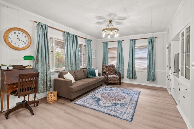 Foto del edificio - 200 Medford Heights Ln