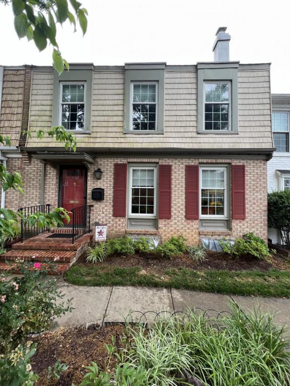 Building Photo - 1723 Dana St