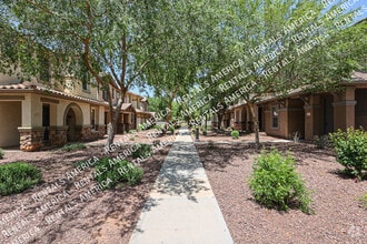 Building Photo - 3922 E Jasper Dr