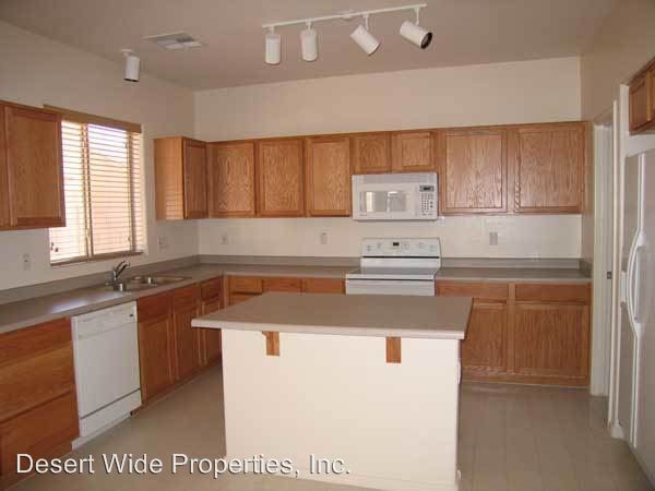 Building Photo - 2037 S Falcon Dr