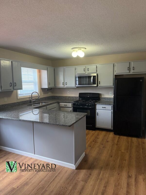 Foto del edificio - 6065 Sand Wedge Cir