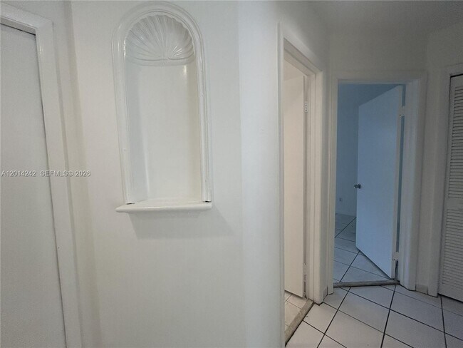 Foto del edificio - 6804 SW 37th St