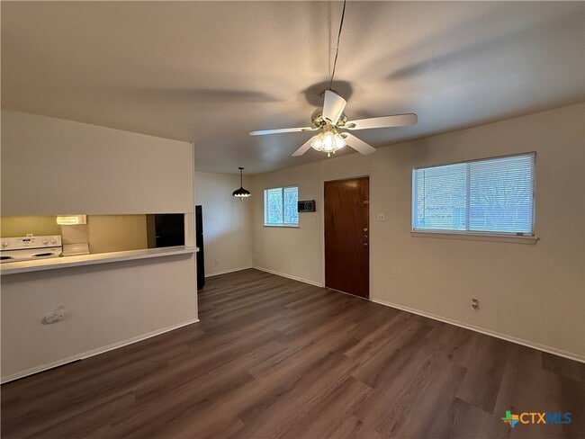Building Photo - 163 Richter Ln