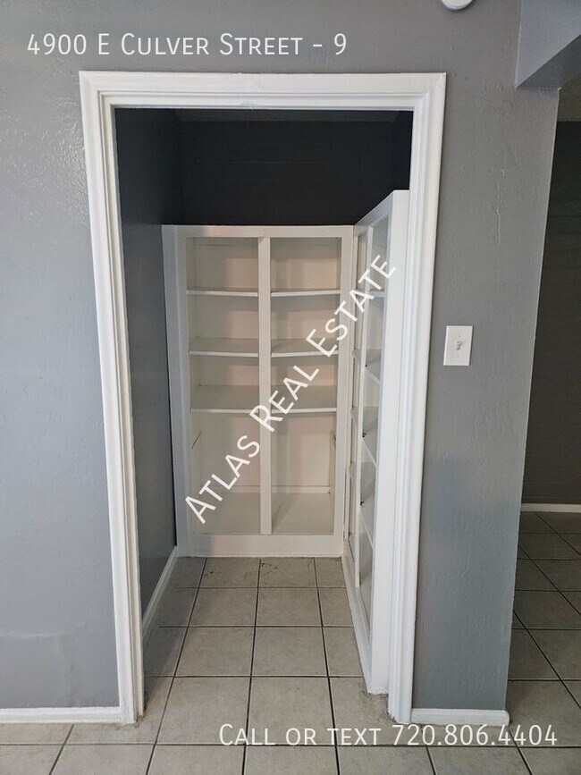 Building Photo - ***One Month Free*** - 2 Bed / 1 Bath