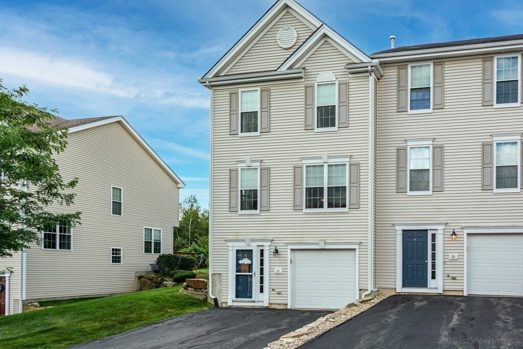 Primary Photo - 52 Buttercup Ln