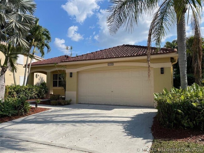 Foto del edificio - 4293 Laurel Ridge Cir