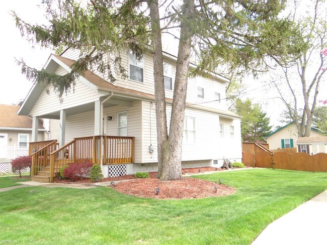 Foto del edificio - 4 br, 1 bath House - 201 East Maiden Lane