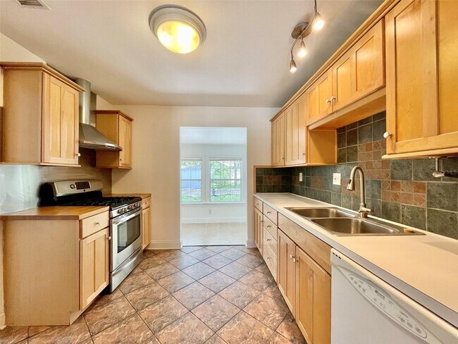 Foto del edificio - 6706 S Gabrielle St