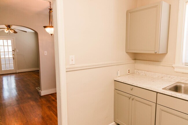 Foto del edificio - 113 E 35th St