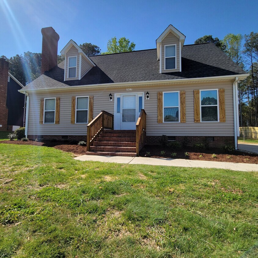 Primary Photo - 2423 Caswell Ct