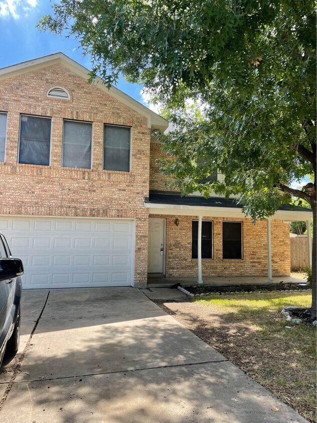 Foto principal - 20805 Trotters Ln