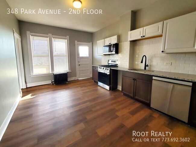 Building Photo - Downtown Glencoe - Updated 2-Bdrm / 1-bath...